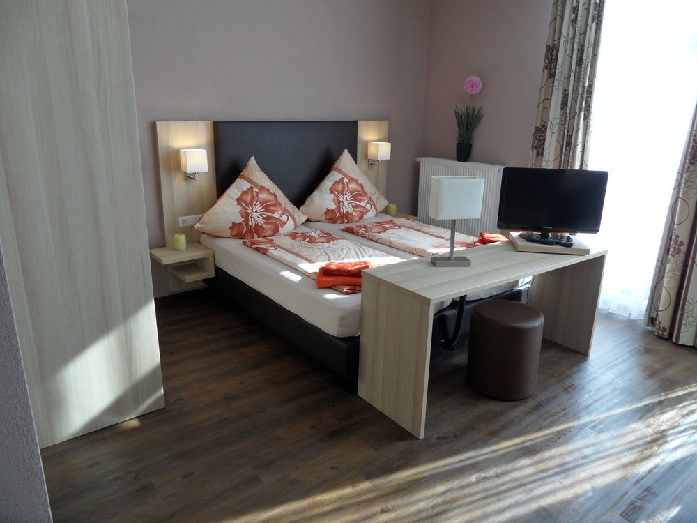 קאמפ-בורנהופן Hotel Rheinkoenig מראה חיצוני תמונה
