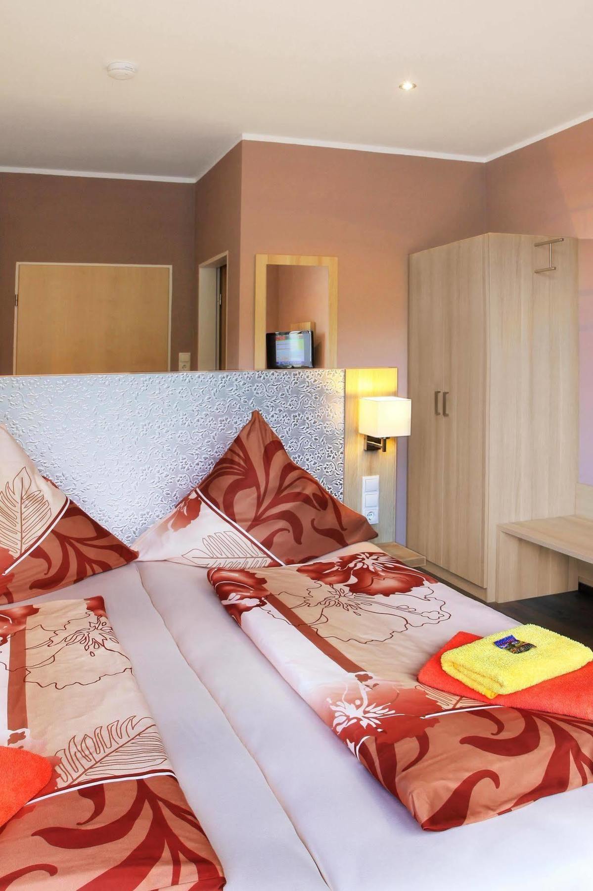 קאמפ-בורנהופן Hotel Rheinkoenig מראה חיצוני תמונה