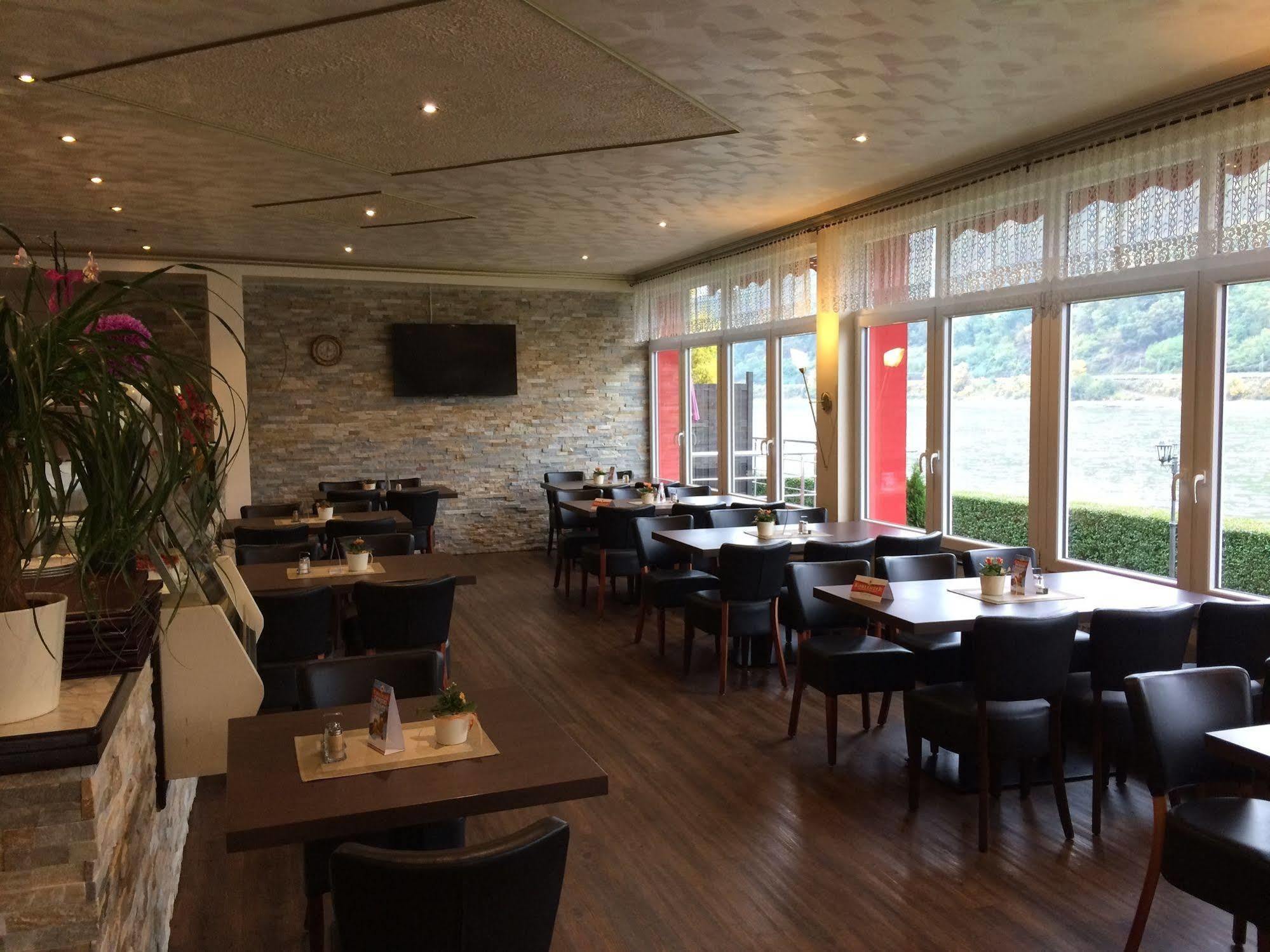 קאמפ-בורנהופן Hotel Rheinkoenig מראה חיצוני תמונה